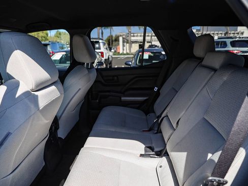 Certified 2025 Toyota 4Runner SR5 AWD/4WD image 16