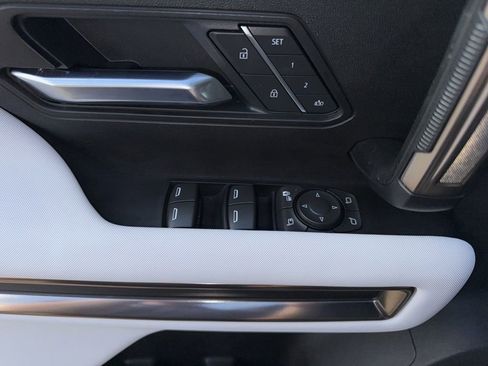 Used 2025 GMC Hummer EV 3X AWD/4WD image 19