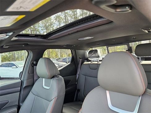 New 2025 Hyundai Santa Cruz Limited image 19