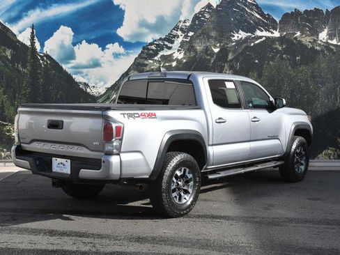 Certified 2021 Toyota Tacoma TRD Off-Road image 3