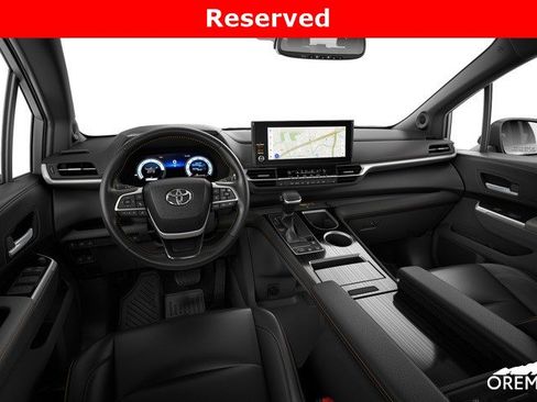 New 2026 Toyota Sienna XLE Woodland Edition image 5