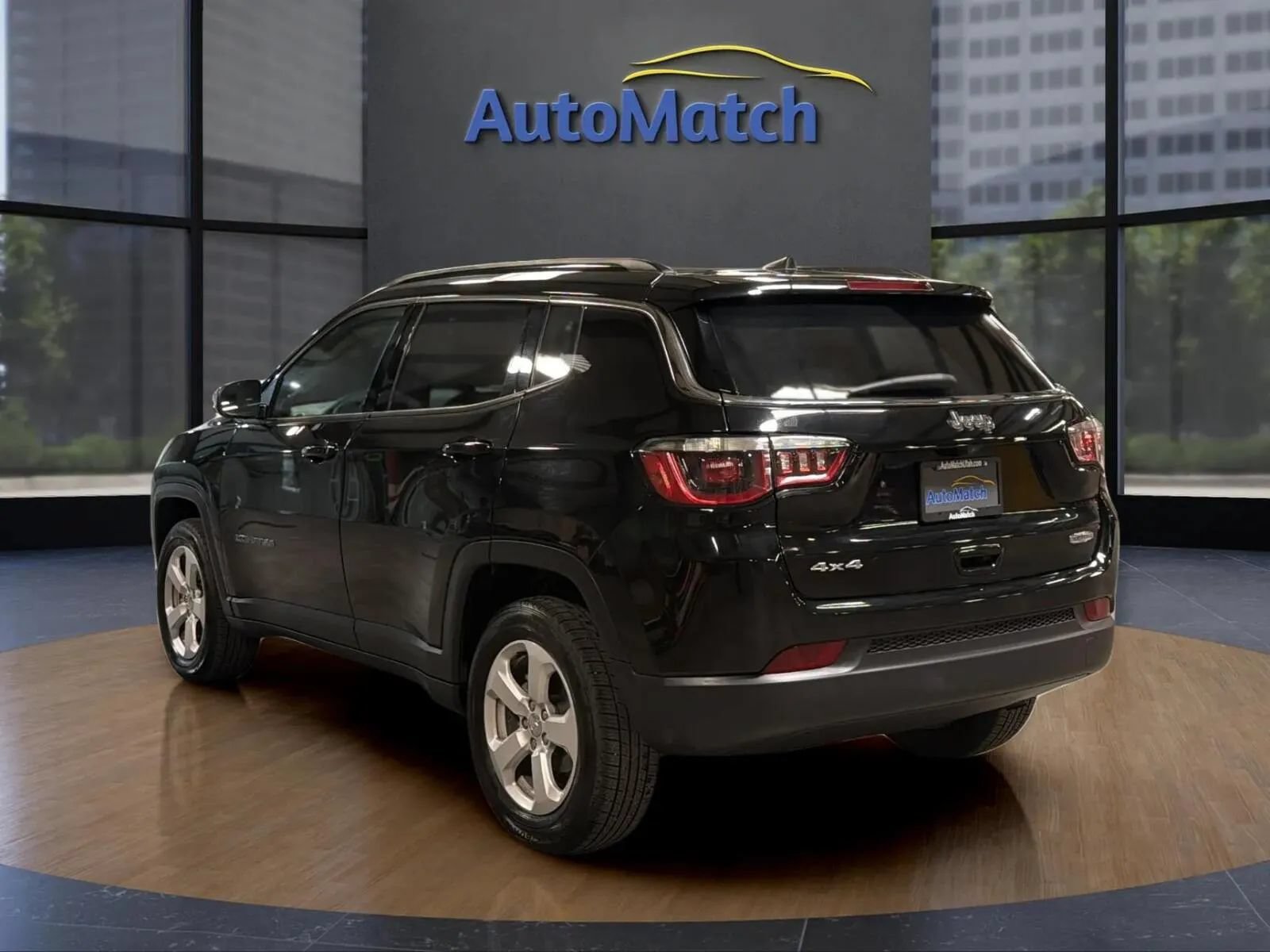 Used 2020 Jeep Compass Latitude w/ Cold Weather Group AWD/4WD image 9