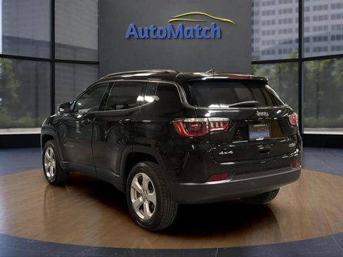 Used 2020 Jeep Compass Latitude w/ Cold Weather Group AWD/4WD image 9