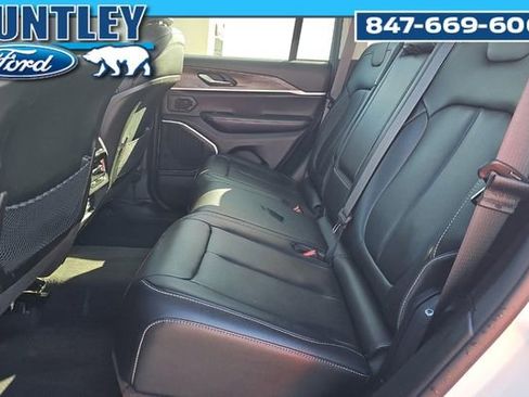 Used 2023 Jeep Grand Cherokee 4WD 4xe image 10