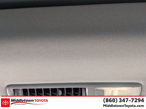 Used 2024 Toyota Grand Highlander Platinum image 30