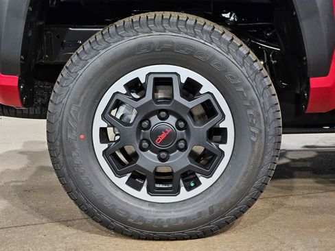 New 2026 Toyota Tacoma TRD Off-Road AWD/4WD image 21