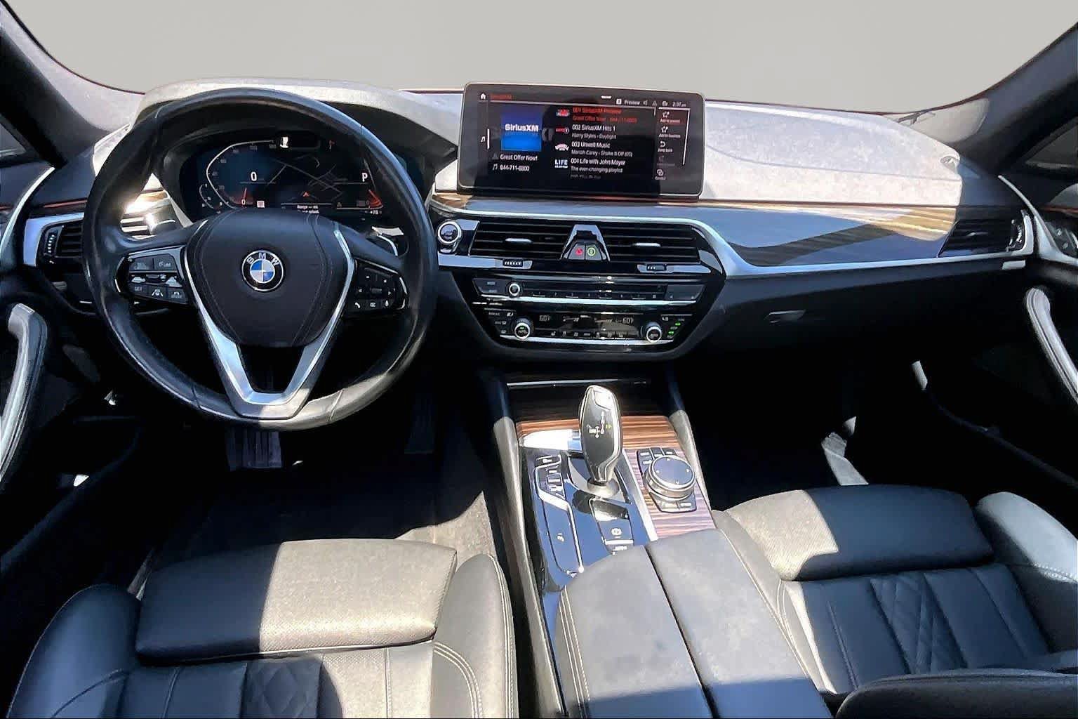Used 2022 BMW 530i w/ Premium Package RWD image 16