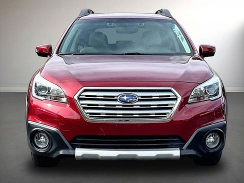 Used 2016 Subaru Outback 2.5i Limited AWD/4WD image 2