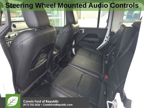 Used 2022 Jeep Wrangler Unlimited Sahara w/ Cold Weather Group image 9