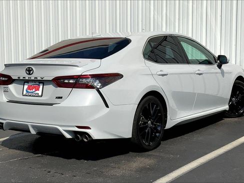 Used 2022 Toyota Camry XSE image 11