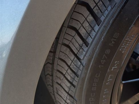 Used 2023 Chevrolet Malibu LT w/ Sport Edition image 9