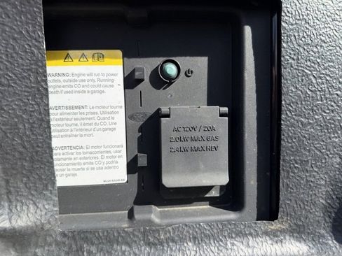 Used 2024 Ford F150 XLT w/ Mobile Office Package image 45