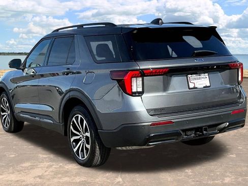 Used 2025 Ford Explorer ST-Line w/ Premium Package RWD image 5