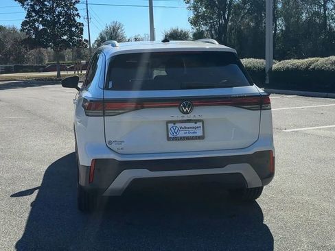 New 2026 Volkswagen Tiguan SE image 7