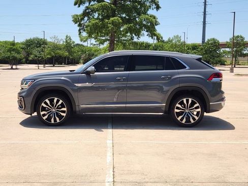 Used 2021 Volkswagen Atlas Cross Sport SEL Premium R-Line w/ Cross Sport MDO Package AWD/4WD image 4