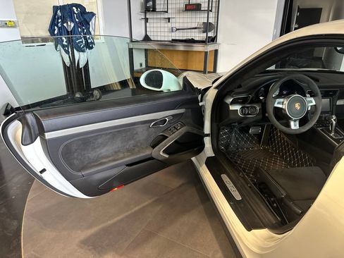 Used 2015 Porsche 911 GT3 RWD image 13