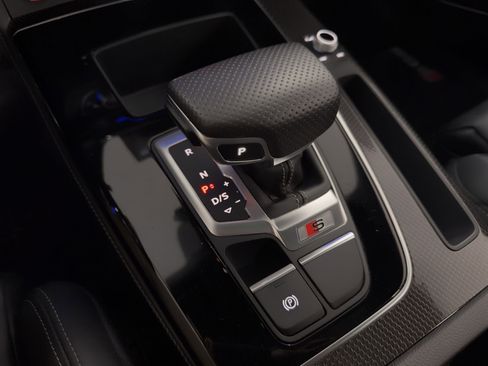 Used 2022 Audi SQ5 Prestige AWD/4WD image 25