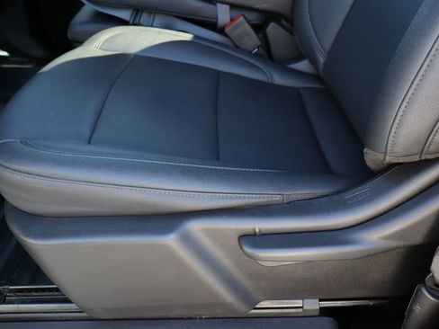 Used 2024 GMC Sierra 2500 Pro w/ Convenience Package image 20