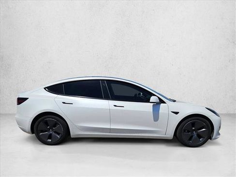 Used 2021 Tesla Model 3 Standard Range Plus RWD image 4