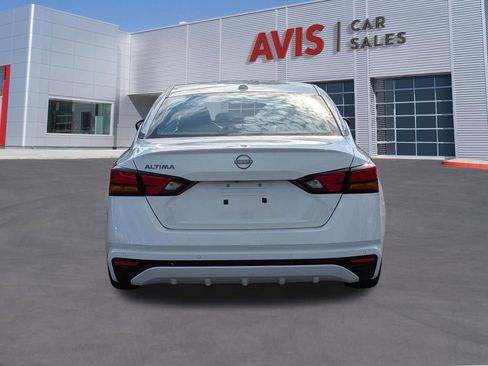 Used 2025 Nissan Altima 2.5 SV image 7
