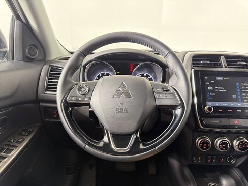 Used 2025 Mitsubishi Outlander Sport AWD image 21