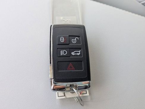 New 2026 Land Rover Range Rover Sport SE AWD/4WD image 27