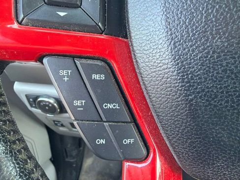 Used 2015 Ford F150 XLT w/ Equipment Group 302A Luxury AWD/4WD image 21