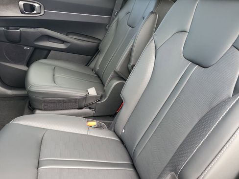 New 2026 Kia Sorento X-Line EX image 11