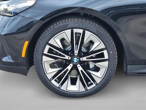 New 2026 BMW 530i w/ Premium Package image 18