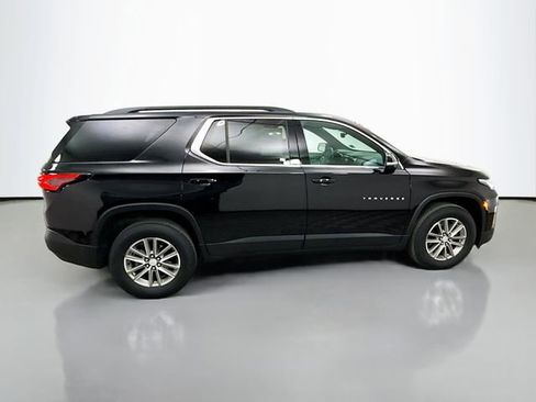 Used 2023 Chevrolet Traverse LT image 9