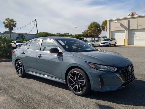 New 2025 Nissan Sentra SR w/ SR Premium Package image 2