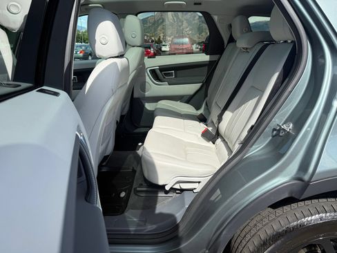 Used 2019 Land Rover Discovery Sport HSE AWD/4WD image 26