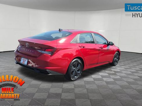 Used 2022 Hyundai Elantra SEL w/ Cargo Package FWD image 8