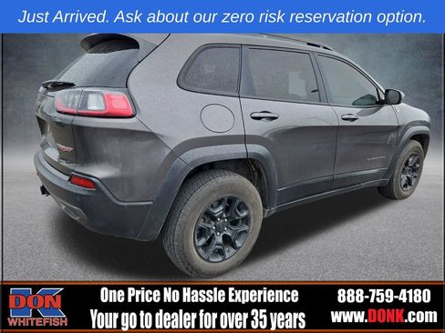 Used 2019 Jeep Cherokee Trailhawk w/ Comfort/Convenience Group AWD/4WD image 5
