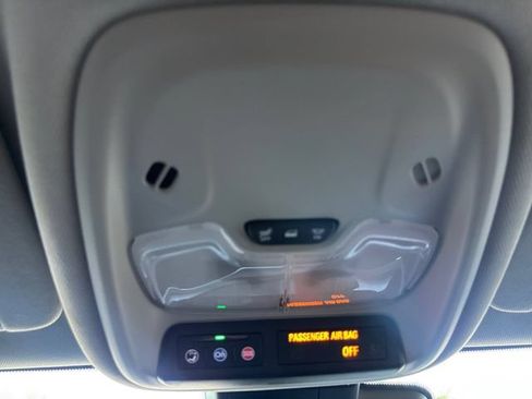 Used 2025 Buick Encore GX Preferred FWD image 8