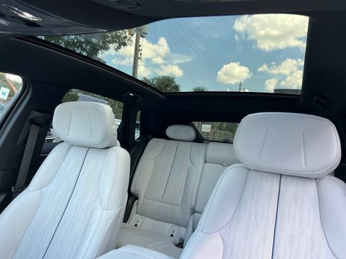 Used 2024 Cadillac Lyriq Luxury RWD image 32