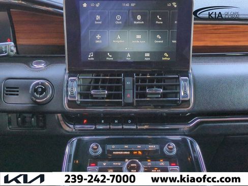 Used 2018 Lincoln Navigator Reserve w/ Technology Package image 17