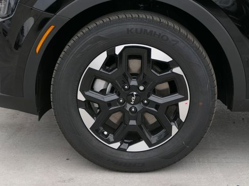 New 2026 Kia Sorento S FWD image 9