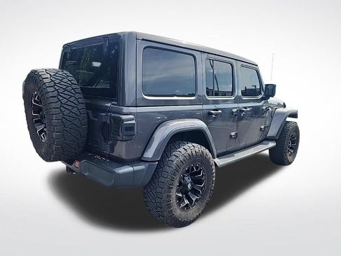 Used 2021 Jeep Wrangler Unlimited Sahara AWD/4WD image 4