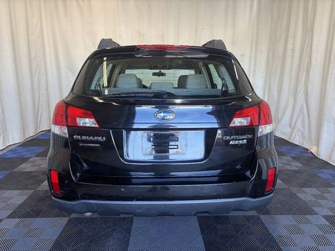 Used 2014 Subaru Outback 2.5i w/ Alloy Wheel Package AWD/4WD image 7