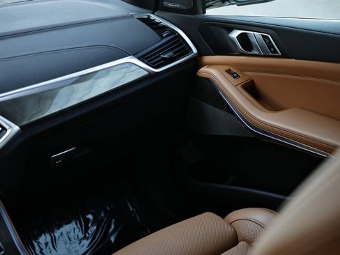 Used 2023 BMW X5 xDrive45e w/ M Sport Package image 29