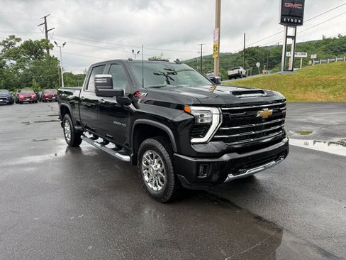 Certified 2026 Chevrolet Silverado 2500 LT w/ Z71 Chrome Sport Edition AWD/4WD image 7