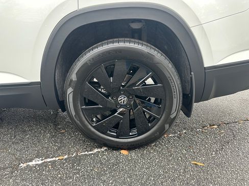 Certified 2025 Volkswagen Atlas SE AWD/4WD image 22