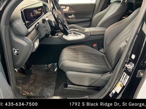 Certified 2026 Mercedes-Benz Maybach GLS 600 4MATIC image 17