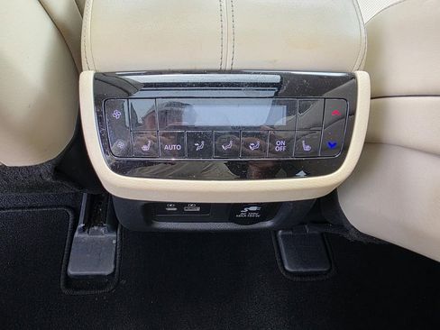 Used 2023 INFINITI QX60 Sensory w/ Vision Package AWD/4WD image 31