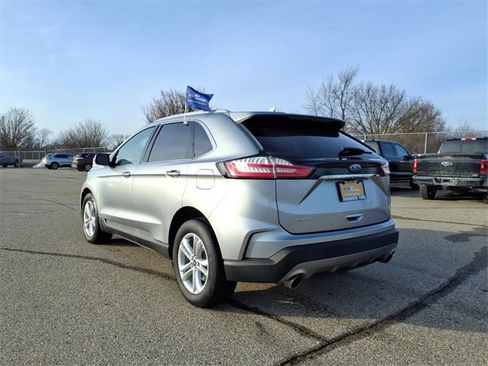 Certified 2020 Ford Edge SEL image 8