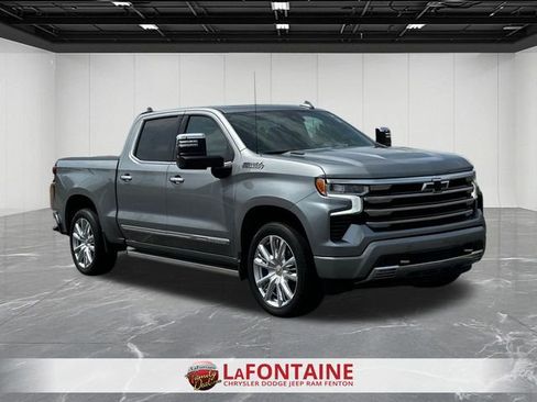 Used 2023 Chevrolet Silverado 1500 High Country w/ Technology Package AWD/4WD image 7