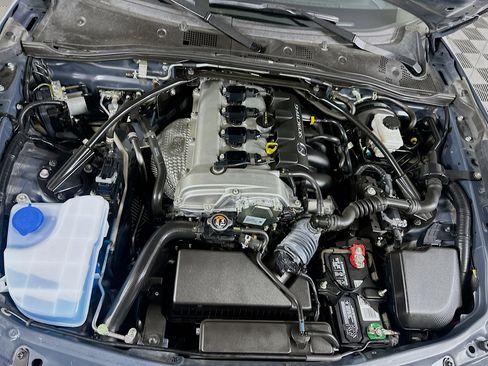 Used 2021 MAZDA MX-5 Miata RF Grand Touring RWD image 29