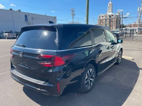 Used 2025 Honda Odyssey EX-L image 3