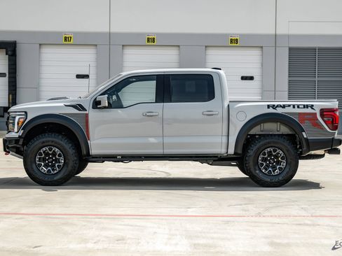 Used 2026 Ford F150 Raptor AWD/4WD image 7